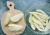 Amber jam from pears in slices for the winter: simple five-minute recipes
