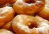 Homemade donuts - fluffy rings!