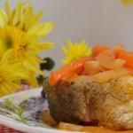Abadejo marinado con zanahorias y cebollas: probado en el tiempo