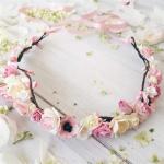 How to make a wreath of artificial flowers with your own hands