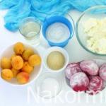 Curd dessert with gelatin and fruit: low-calorie recipe