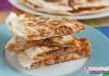 Cocinar una deliciosa quesadilla de pollo a la mexicana Video: cocinar una quesadilla de pollo clásica en casa