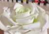 Do-it-yourself cold porcelain flowers: a fashionable novelty in the world of floristry